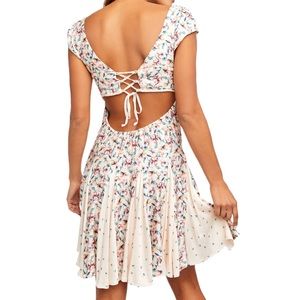Ponderosa Cutout Back Minidress
FREE PEOPLE